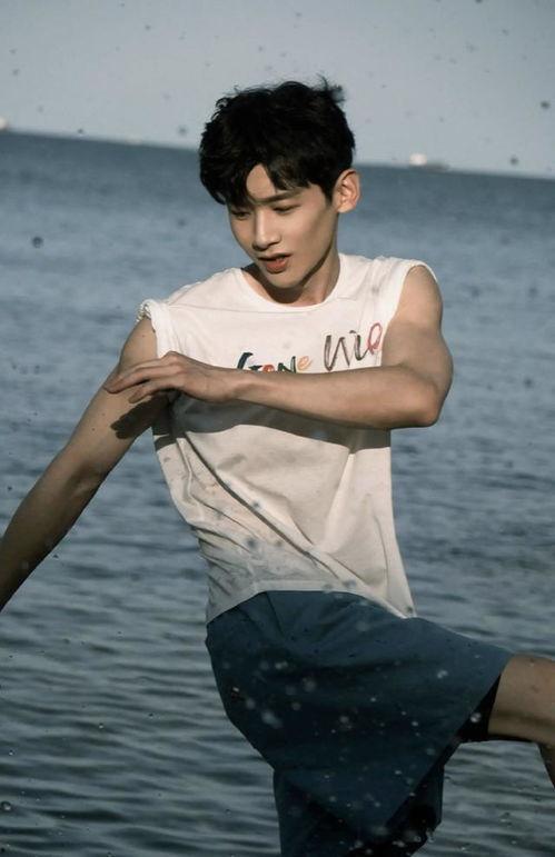 白敬亭视频爆料大全最新,揭秘明星幕后生活点滴 第2张 白敬亭视频爆料大全最新,揭秘明星幕后生活点滴 第2张